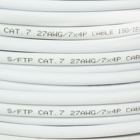LogiLink PrimeLine - Bulk cable - 50 m - SFTP - CAT 7 - halogen-free, stranded - white - 1