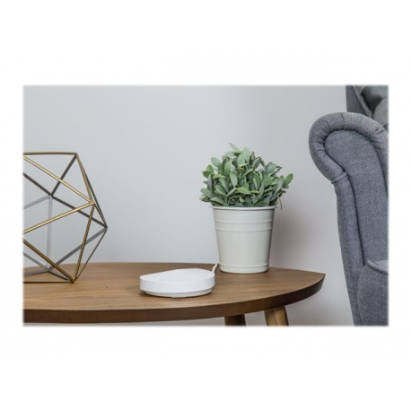 TP-LINK DECO M5 - Wi-Fi system (2 routers) - up to 4,500 sq.ft - mesh - GigE - 802.11a / b / g / n / ac, Bluetooth 4.2 - Dual Band - 2