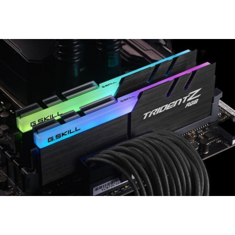 G.Skill TridentZ RGB Series - DDR4 - kit - 32 GB: 2 x 16 GB - DIMM 288-pin - 3200 MHz  /  PC4-25600 - CL16 - 1.35 V - unbuffered - non-ECC - 4