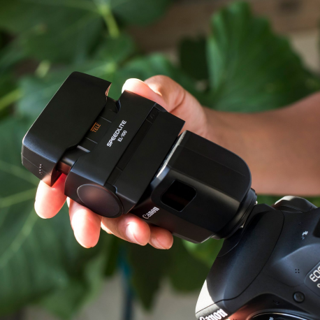 Canon Speedlite EL-100 - Hot-shoe clip-on flash - 26 (m) - for EOS 1D X Mark III, M6 Mark II, Ra, RP - 12