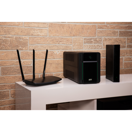 APC Easy UPS BVX Series BVX1200LI - UPS - AC 220-240 V - 650 Watt - 1200 VA - 9 Ah - output connectors: 6 - 4