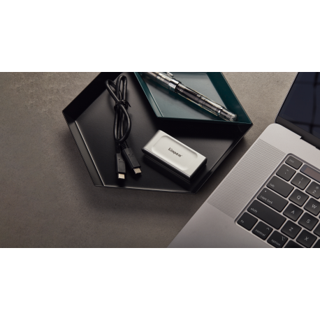 Kingston XS2000 - Solid state drive - 500 GB - external (portable) - USB 3.2 Gen 2x2 (USB-C connector) - 4