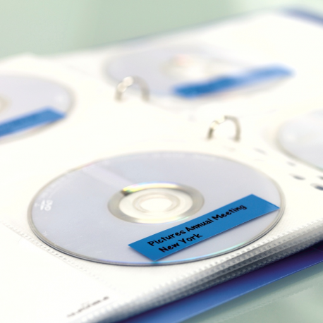 DYMO D1 - Self-adhesive - black on blue - Roll (1.9cm x 7m) 1 cassette(s) label tape - for LabelMANAGER 360, 400, 420, 450, 500, PC, PC2, Wireless PnP; LabelPOINT 300, 350 - 2