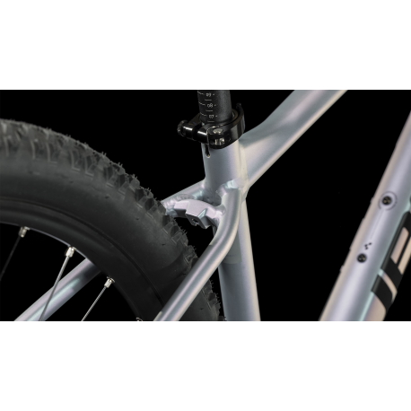 Equip Life - Patch cable - RJ-45 (M) to RJ-45 (M) - 1 m - UTP - CAT 6 - molded, stranded - beige - 3