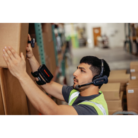 Honeywell CW45 - Data collection terminal - rugged - Android 13 or later - 64 GB UFS card - 4.7" (1280 x 720) - front camera + side camera - barcode reader - (2D imager) - NFC, 802.11a / b / g / n / ac / ax, Bluetooth - 7