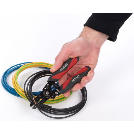 equip - Patch cable - RJ-45 (M) to RJ-45 (M) - 50 cm - SFTP, PiMF - CAT 6a - molded, stranded - white - 3