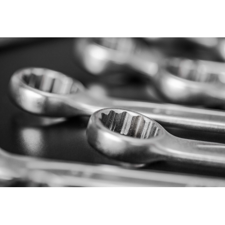 Equip - Patch cable - RJ-45 (M) to RJ-45 (M) - 1 m - screened shielded twisted pair (SSTP) - CAT 6 - halogen-free, molded, stranded - pink - 7