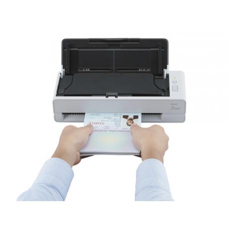 Fujitsu fi-800R - Document scanner - Dual CIS - Duplex - A4 - 600 dpi x 600 dpi - up to 40 ppm (mono)  /  up to 40 ppm (colour) - ADF (30 sheets) - up to 4500 scans per day - USB 3.0 - 3