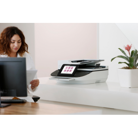 HP Digital Sender Flow 8500 fn2 - Document scanner - flatbed: CCD / ADF: CIS - Duplex - 216 x 864 mm - 600 dpi - up to 100 ppm (mono) / up to 100 ppm (colour) - ADF (150 sheets) - up to 10000 scans per day - USB 2.0, Gigabit LAN, USB 2.0 (Host) - 12